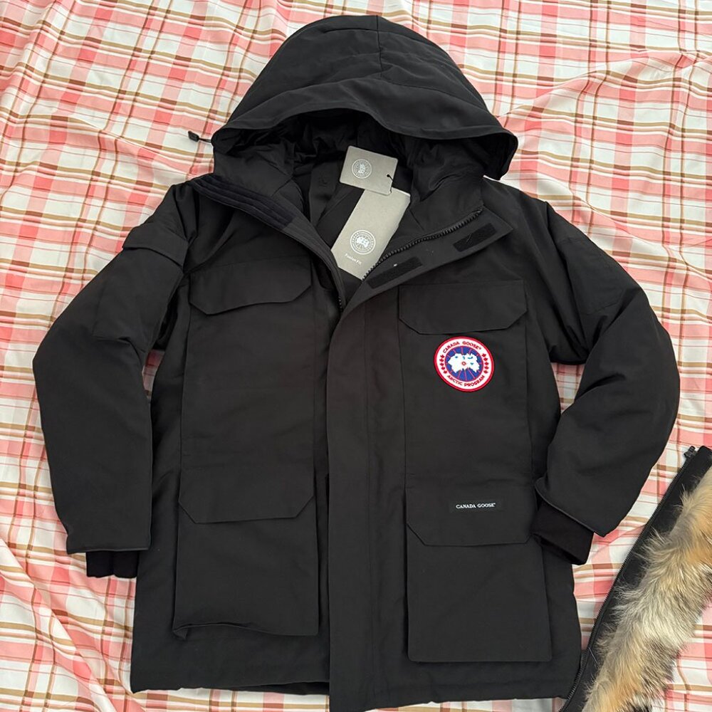 Canada Goose Expedition Down Jacket Black